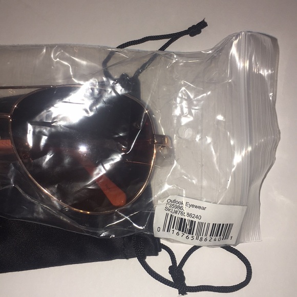 New Liz Claiborne Aviator Sunglasses Rose Gold - Picture 7 of 8
